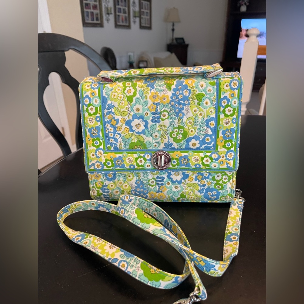 Vera Bradley Purse W/Top Handle Crossbody Strap RETIRED - Picture 3 of 11